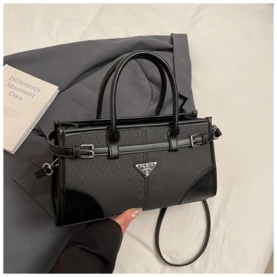 Korean fashion messenger bag - code : 1769